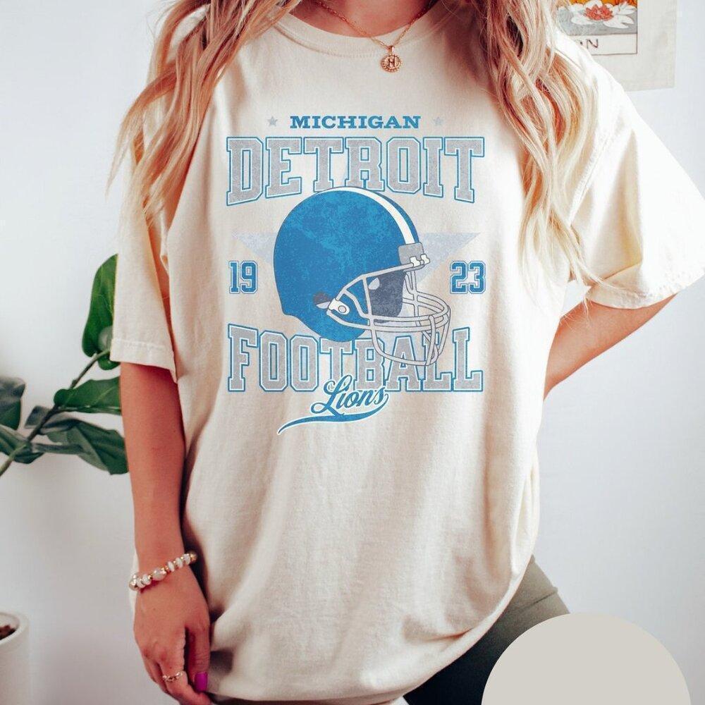 Detroit Lions 1923 Retro Football Classic Fan Gift Streetwear Unisex T-Shirt - Picture 1 of 4